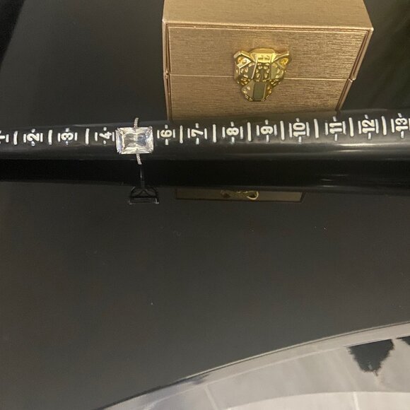 NWT Effy 14K White Gold Topaz Ring with Diamond Accents - Ring Size 5 1/4" - Picture 2 of 4